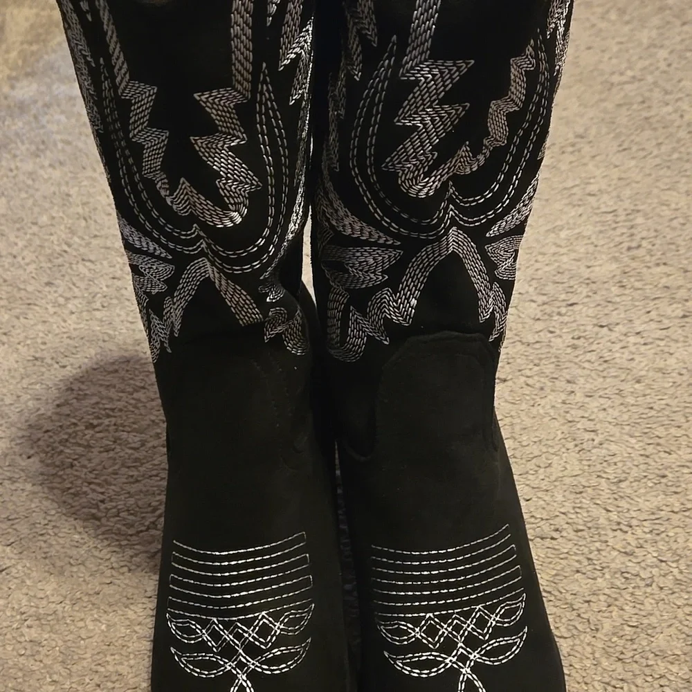 Ladies boots. - Picture 6 of 7